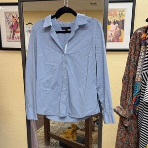 Banana Republic Light Blue and White Pinstripe Women's Button-Down Shirt